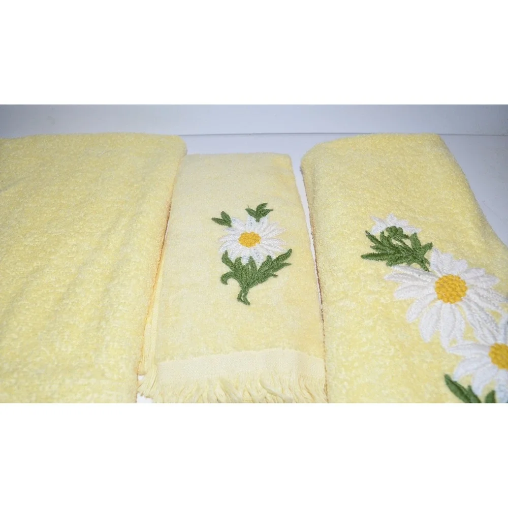 Vtg 70s Set Cannon Daisy Fringed Bath Hand Towels Wash cloth Yellow